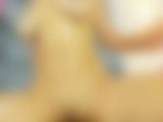 Live cam show with CarolinaSantana - Curvy Small Tits on Camsoda