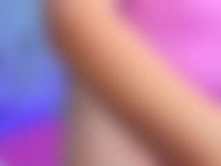 Live cam show with Cristin-Petite - Pornstar BBW on AdultVida.com
