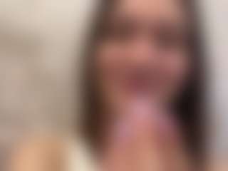 DonettaChochrek's Live Sex Cam Show
