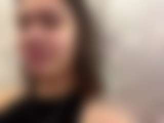 Live cam show with DonettaChochrek - Bitch on CamSextacy