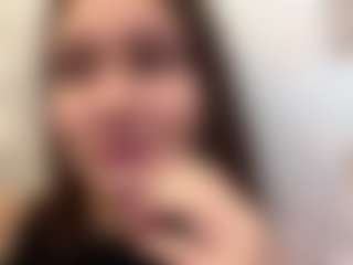 Live cam show with DonettaChochrek - Petite on nudelive.tv