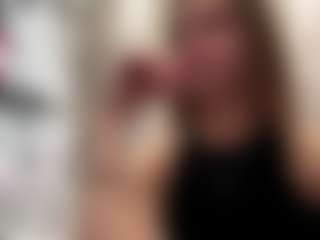 DonettaChochrek's Live Sex Cam Show