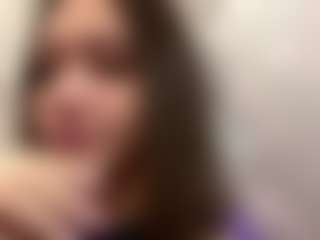 Live cam show with DonettaChochrek - Spinthewheel on Camming Site