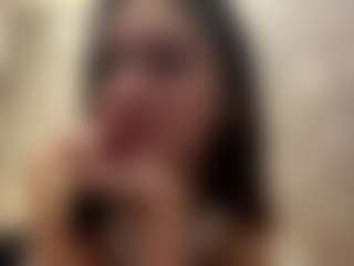 DonettaChochrek's Live Sex Cam Show