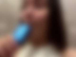 DonettaChochrek's Live Sex Cam Show