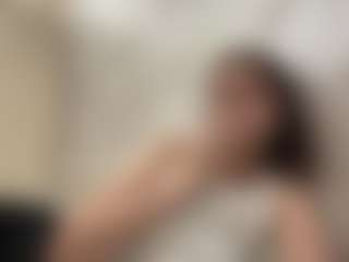 Live cam show with DonettaChochrek - Smoking on Hubzter Live