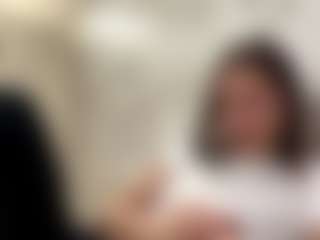 DonettaChochrek's Live Sex Cam Show