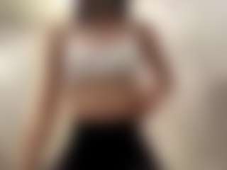 Live cam show with DonettaChochrek - Sexy on Camsoda