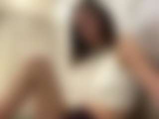 Live cam show with DonettaChochrek - Petite on friskycurves.com