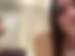 Live cam show with DonettaChochrek - Public Brown Hair on infinitiblacc.com