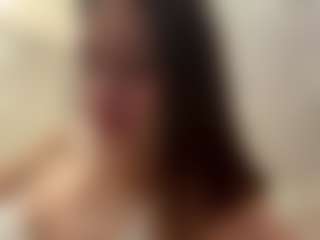 Live cam show with DonettaChochrek - Pov on madthumbs