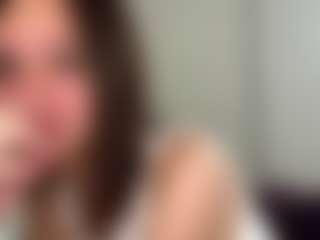 Live cam show with DonettaChochrek - Genital Piercings on Camsoda