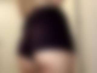 DonettaChochrek's Live Sex Cam Show
