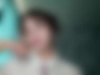 Live cam show with Regina - Strip Brown Hair on crypto-cams