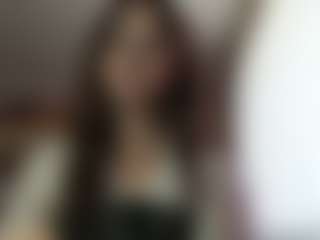 Live cam show with Regina - Squirt White on StripNow | netherlands