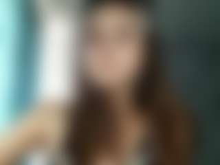 Live cam show with Regina - Average on slutload