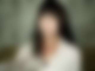 Live cam show with Regina - Average on CamClone