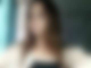 Live cam show with Regina - Average on Cam Slut