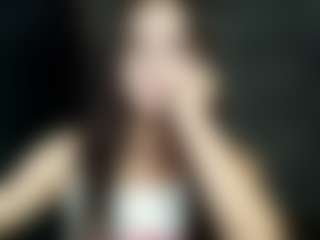 Live-camshow met Regina - Nipple Piercings op Camsoda