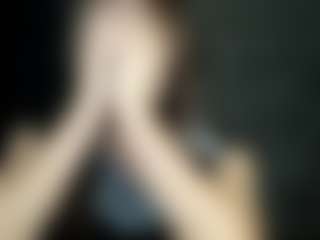 Live cam show with Regina - Brown Hair on https://playwithruby.com