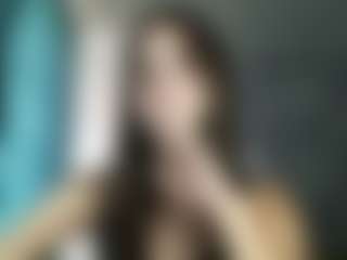 Live cam show with Regina - Skinny on madthumbs
