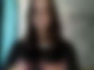 Live cam show with Regina - College Brown Hair on Pornisteam.com