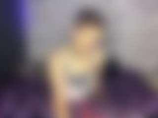 IoneBeyene's Live Sex Cam Show