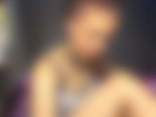 Live cam show with IoneBeyene - Big Ass on Uber Horny