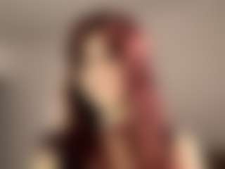 Live cam show with Roxy - Public on AdultVida.com