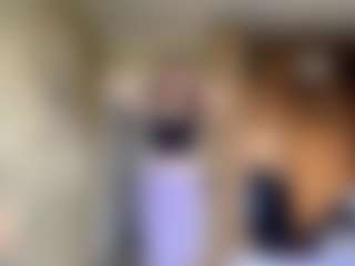 Live cam show with Roxy - College Brown Hair on CamwithHer