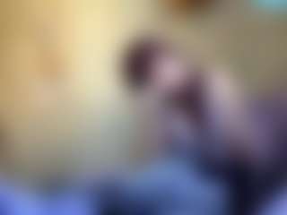 Live cam show with Roxy - Red Hair on AdultVida.com