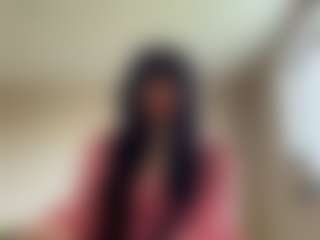 LoriannPospishil MILF webcam performer live streaming