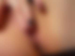 LoriannPospishil MILF webcam performer live streaming