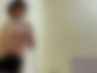 LoriannPospishil MILF webcam performer live streaming