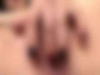 Live cam show with LoriannPospishil - Mature Young Adult on Livezox