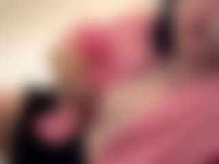 Live cam show with LoriannPospishil - Middle Aged on Camsoda