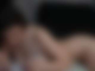 Live cam show with MonaPinky - Average on Strip Flash - Live Sex Shows