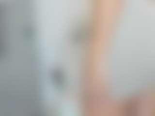 Live cam show with Naomi-Rossee - Young Adult on intimatelivegirls.com