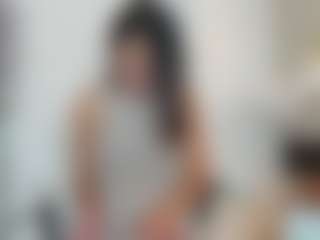 Live cam show with Naomi-Rossee - Handjob on Mixed Magazine Live