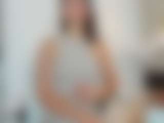 Live cam show with Naomi-Rossee - Deepthroat on camgirlchat.live
