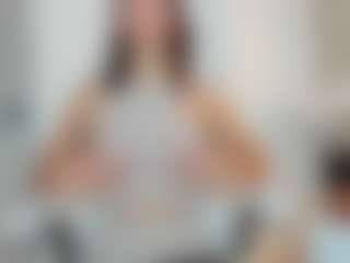 Live cam show with Naomi-Rossee - Skinny on CSO-WL