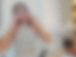 Live cam show with Naomi-Rossee - New Petite on anonymated.com