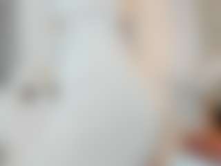 Live cam show with Naomi-Rossee - New Blowjob on Fling VIP Chat
