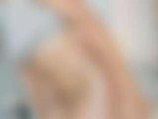 Live cam show with Naomi-Rossee - College on TottyGirls