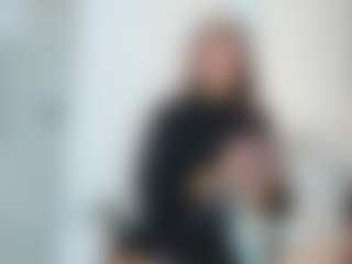 Naomi-Rossee's Live Sex Cam Show