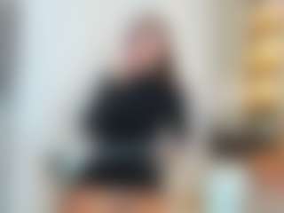 Live cam show with Naomi-Rossee - New Young Adult on SquirtSoMuch