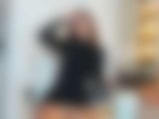 Live cam show with Naomi-Rossee - Small Tits Brown Hair on fapnchat