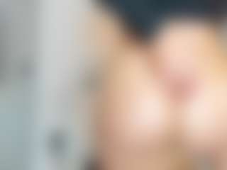 Live cam show with Naomi-Rossee - Spank Latina on SquirtSoMuch | colombia