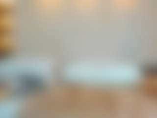 Naomi-Rossee's Live Sex Cam Show