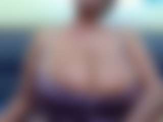 SexyBoobs44DD's Live Sex Cam Show